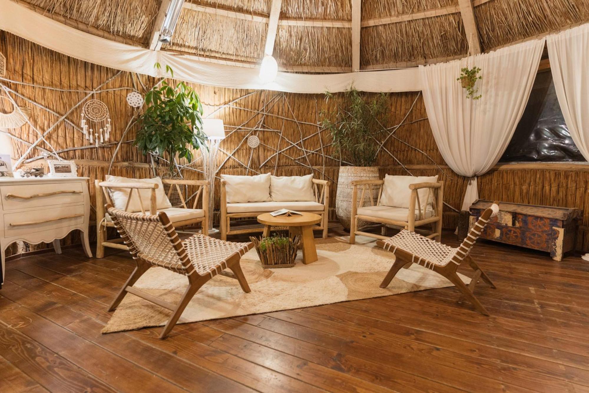 5 Chirpici - Small Traditional Resort 무리기올 외부 사진